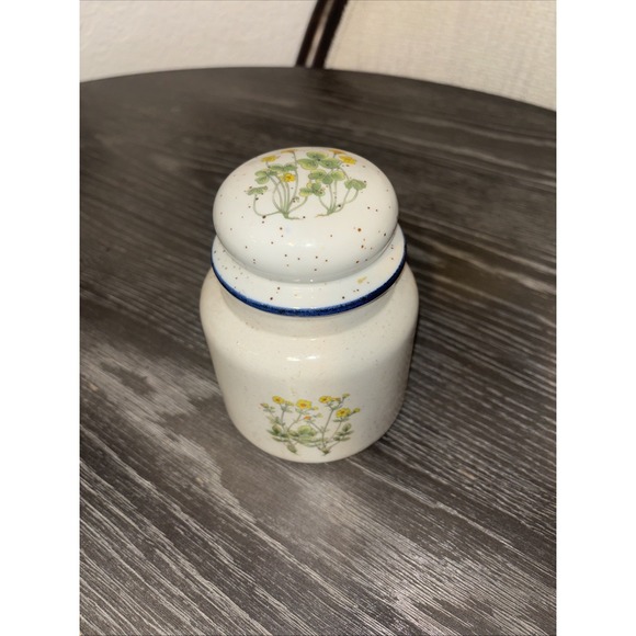 Takahashi Other - Takahashi Speckled Ceramic Container With Lid Flowers Herbs 5"‎